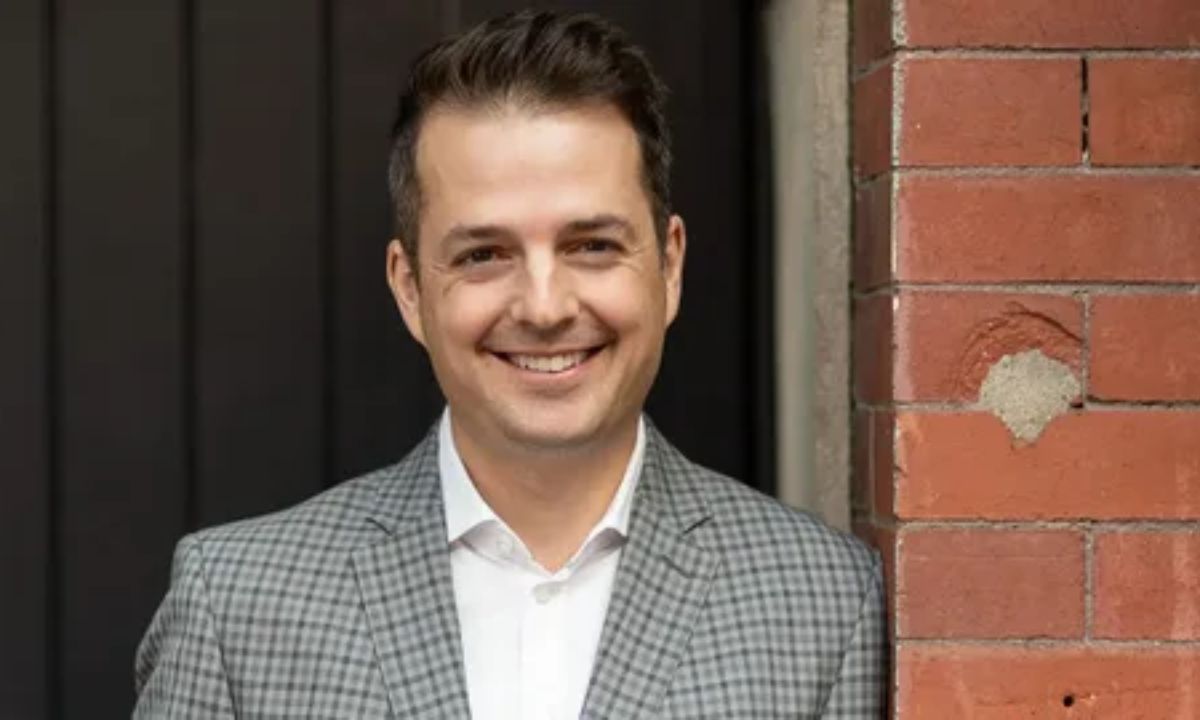 Todd Bradley Net Worth, Career, Lifestyle 2025